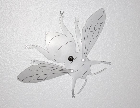 Metal bumblebee